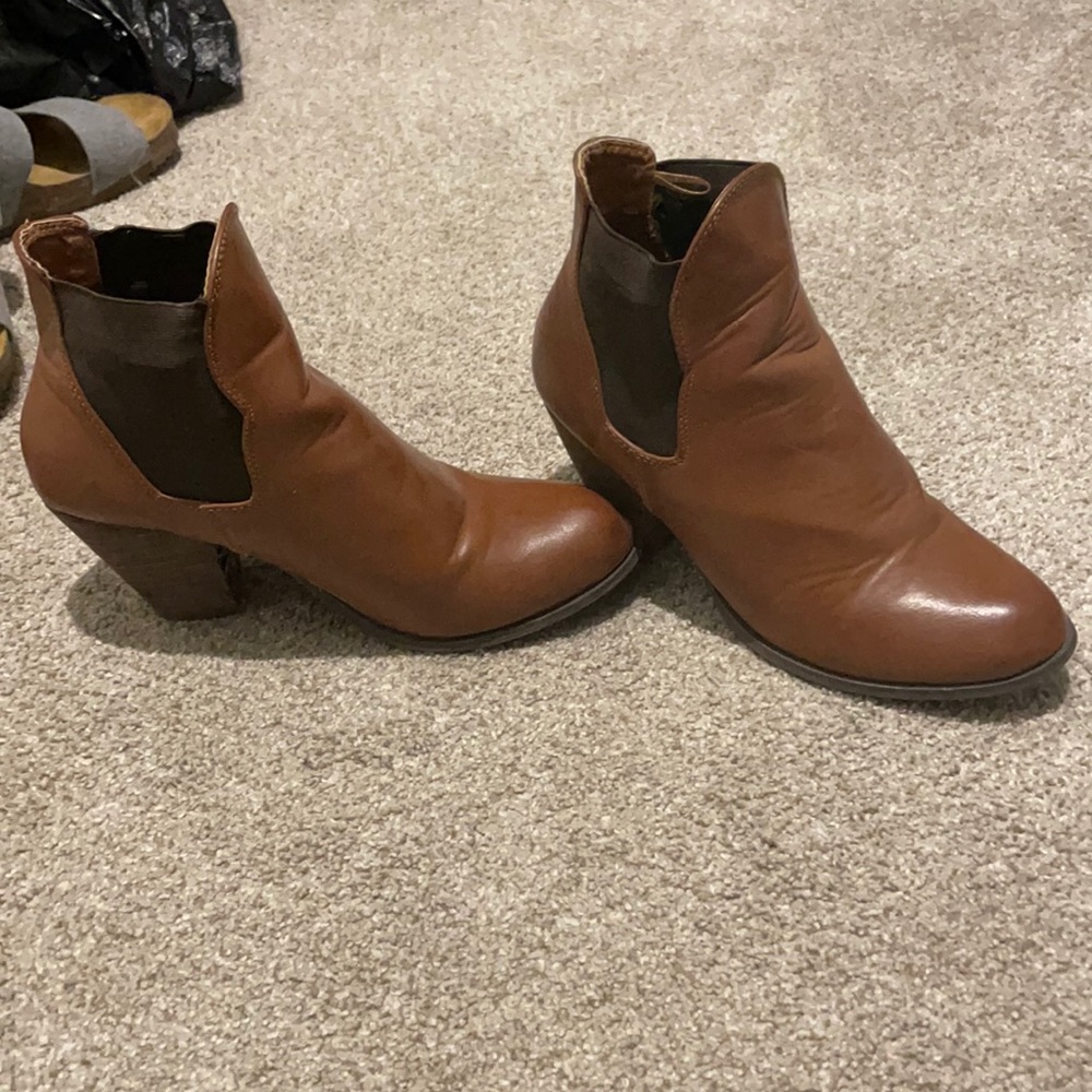 Cotton On slide in booties